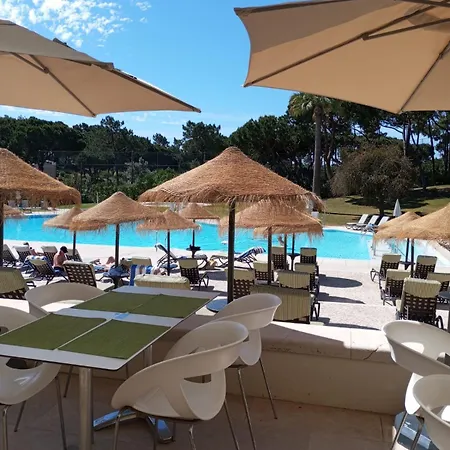 Quinta Do And Golf Holiday home *